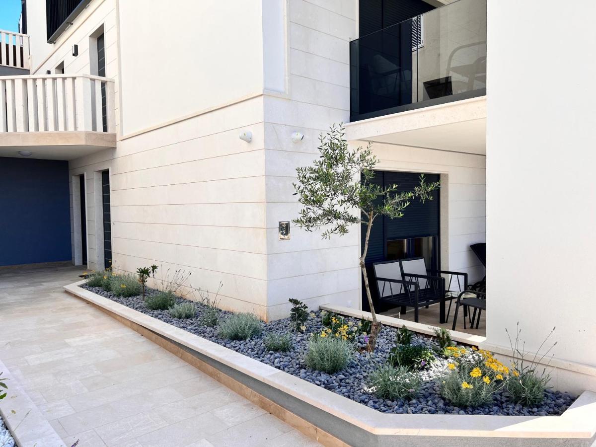 Luxury Beachfront Villa Carlisa Čiovo Exteriör bild